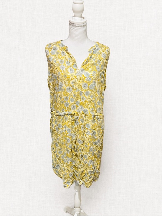 Denver Hayes Dresses & Skirts - Denver Hayes Yellow Floral Sleeveless Dress